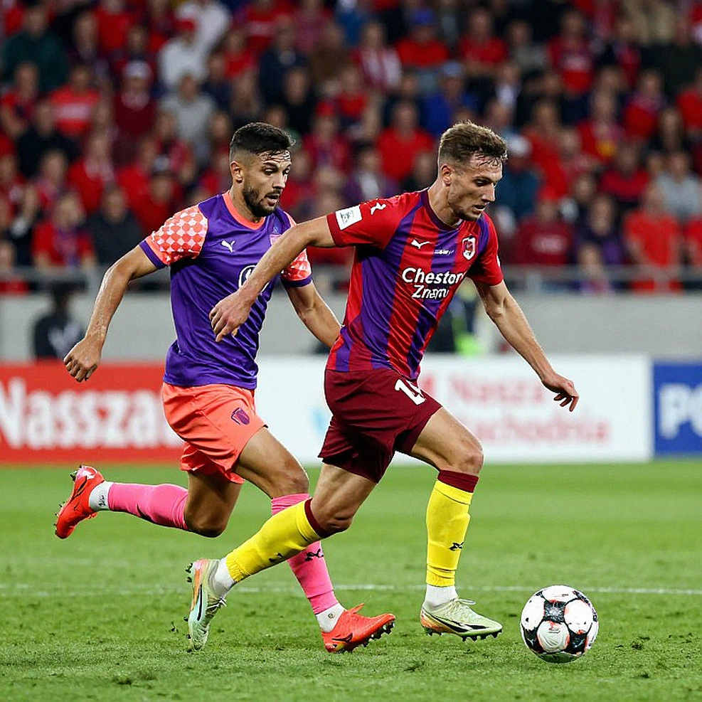 Burglary at Bruno Fernandes' home during United's match in Italy; Cheshire Police investigate Burglary at Bruno Fernandes' home during United's match in Italy; Cheshire Police investigate
